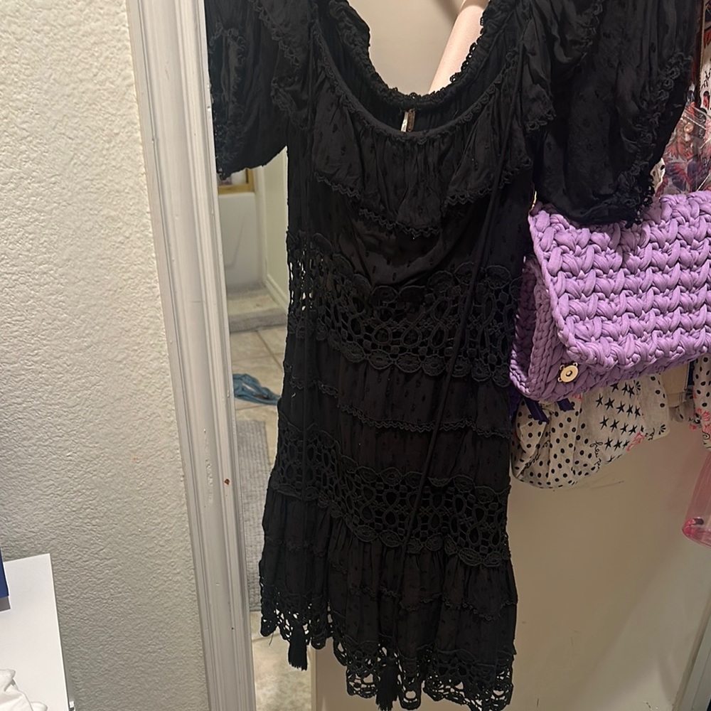 Elegant Black Lace Dress